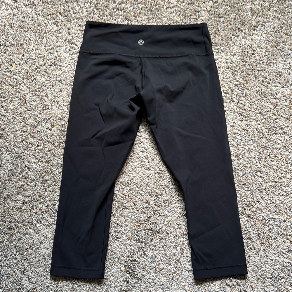Lululemon Black Cropped Leggings